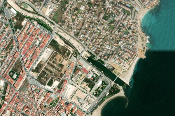 Satellitenbild der Umgebung von Riu Cervol