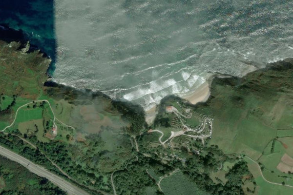 Satellitenbild der Umgebung von Río Novales