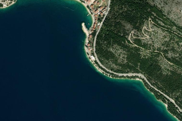 Satellitenbild der Umgebung von Gornja Vala