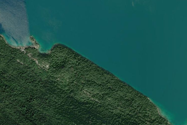 Satellitenbild der Umgebung von Bezenje