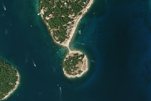 Satellitenbild der Umgebung von Medulin