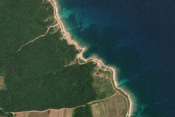 Satellitenbild der Umgebung von Šišan
