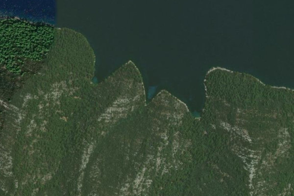 Satellitenbild der Umgebung von Brusje