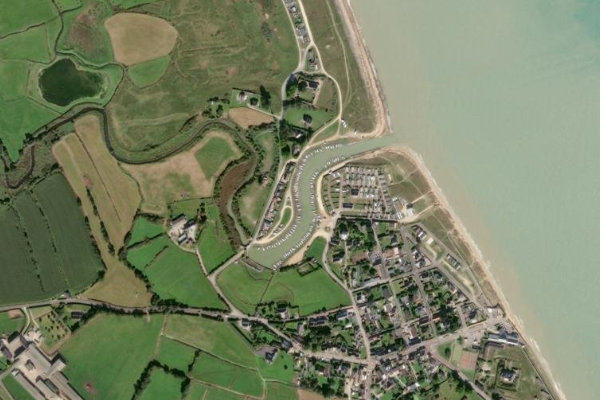 Satellitenbild der Umgebung von Port (Lestre)