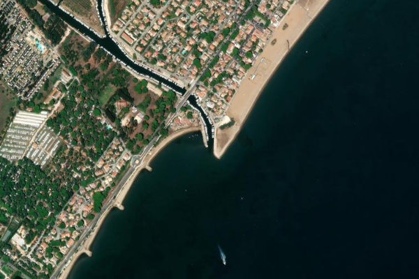 Satellitenbild der Umgebung von Port de l'Ayguade