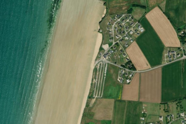 Satellitenbild der Umgebung von Plage de Kervel