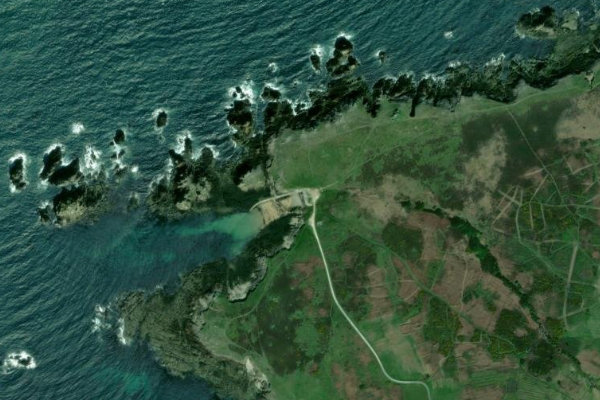 Satellitenbild der Umgebung von Plage de Yusin