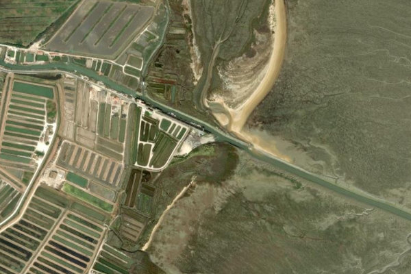 Satellitenbild der Umgebung von Pointe d'Arceau