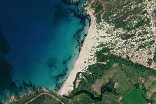 Satellitenbild der Umgebung von Plage de l'Ostriconi