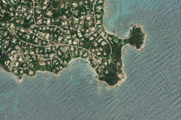 Satellitenbild der Umgebung von Punta San Ciprianu