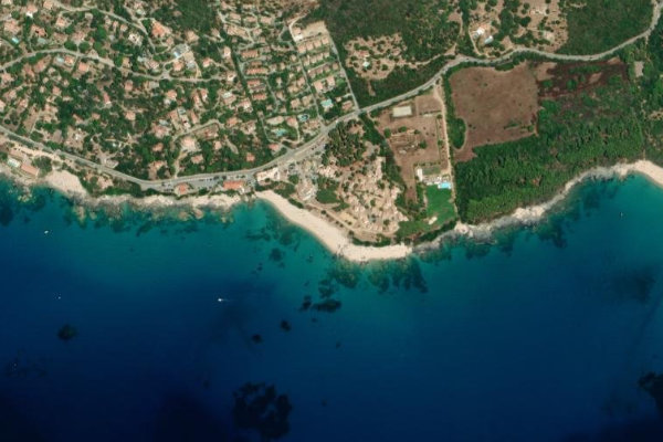 Satellitenbild der Umgebung von Plage Scodi Neri