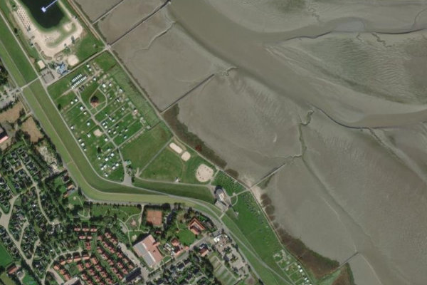 Satellitenbild der Umgebung von Klein Fedderwarden
