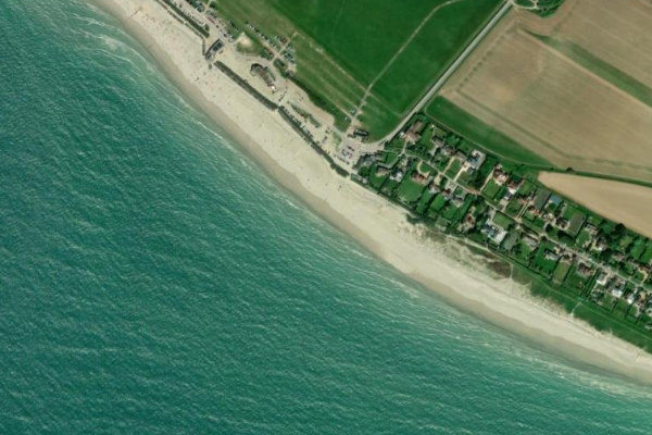 Satellitenbild der Umgebung von West Wittering Beach