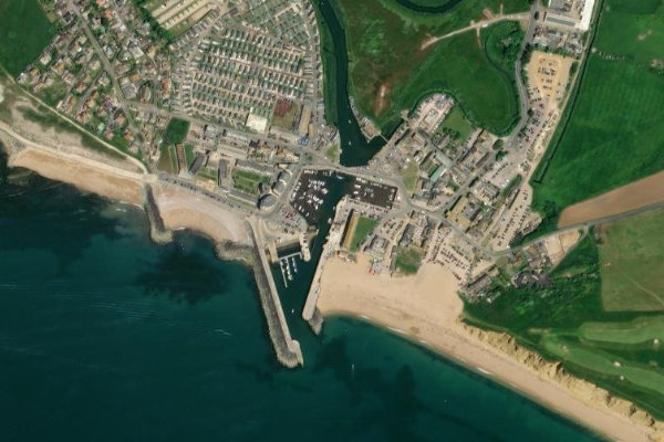 Satellitenbild der Umgebung von Bridport Harbour