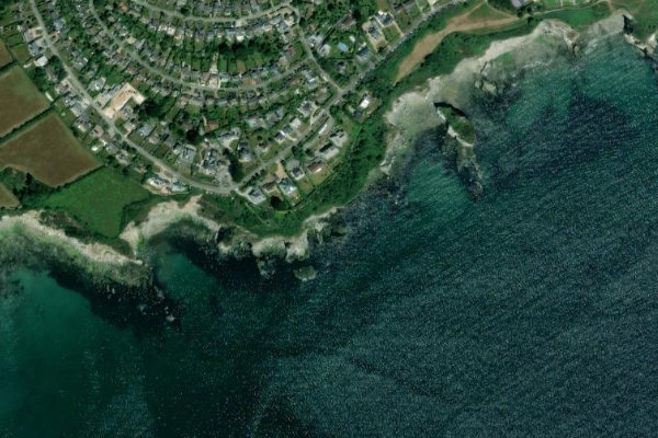 Satellitenbild der Umgebung von Landrion Point