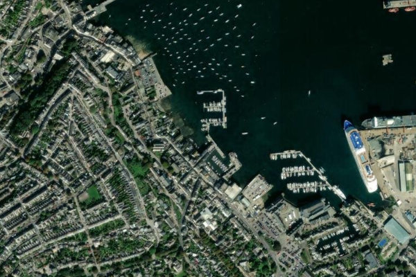 Satellitenbild der Umgebung von Custom House Quay