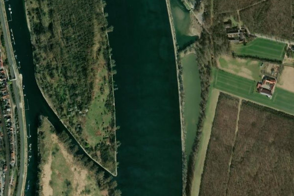 Satellitenbild der Umgebung von Rhein (Nackenheim)