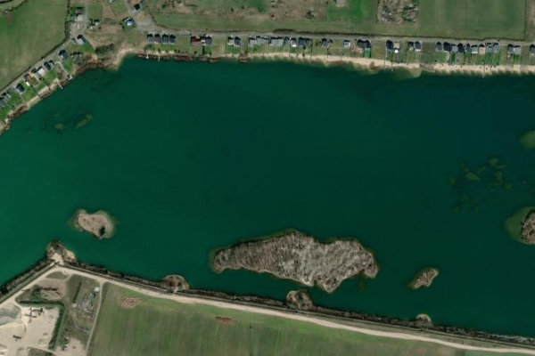 Satellitenbild der Umgebung von Mühlfeldsee (Löbnitz)