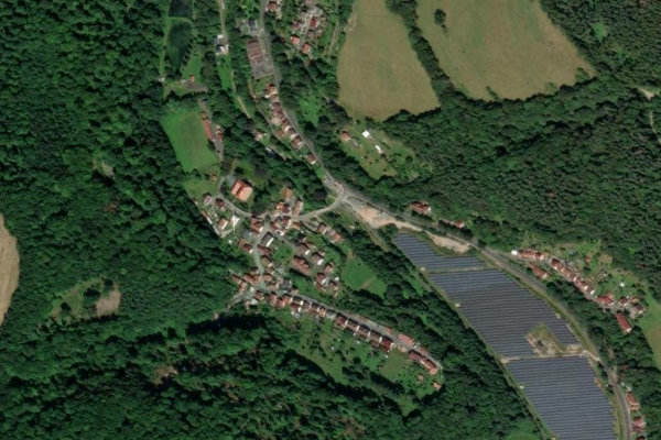 Satellitenbild der Umgebung von Felda (Dietlas)