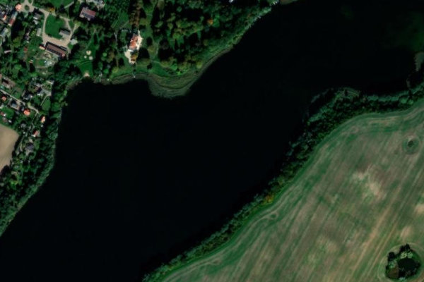 Satellitenbild der Umgebung von Camminer See