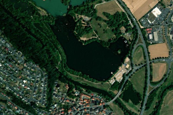Satellitenbild der Umgebung von Breitenbacher See (Stadtteich 1 Bebra)