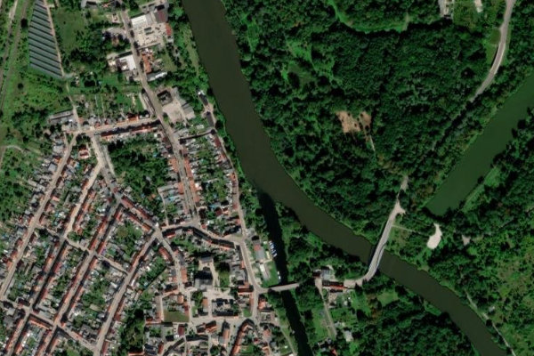 Satellitenbild der Umgebung von Saale (Nienburg/Saale)