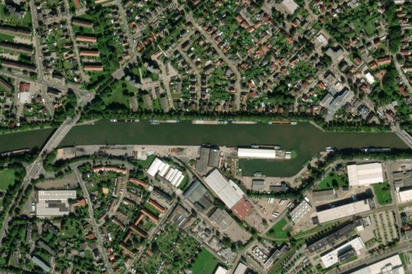 Satellitenbild der Umgebung von Mittellandkanal (Minden)