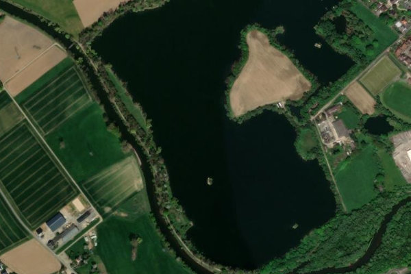 Satellitenbild der Umgebung von Adolfosee