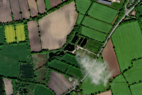 Satellitenbild der Umgebung von Angelpark Tellingstedt