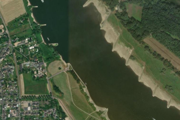 Satellitenbild der Umgebung von Rhein (Zons)