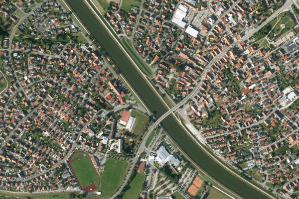 Satellitenbild der Umgebung von Main-Donau-Kanal (Hirschaid)