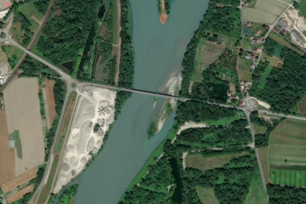 Satellitenbild der Umgebung von Le Rhône (Ruffieux)