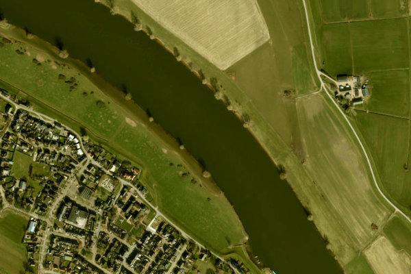 Satellitenbild der Umgebung von Maas (Oijen)