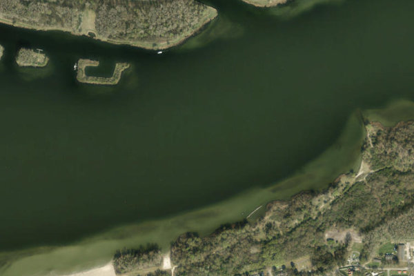Satellitenbild der Umgebung von Brielse Meer