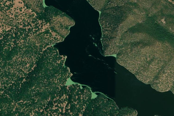 Satellitenbild der Umgebung von Embalse de Bembézar