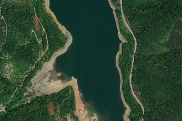 Satellitenbild der Umgebung von Yazovir Bebresh