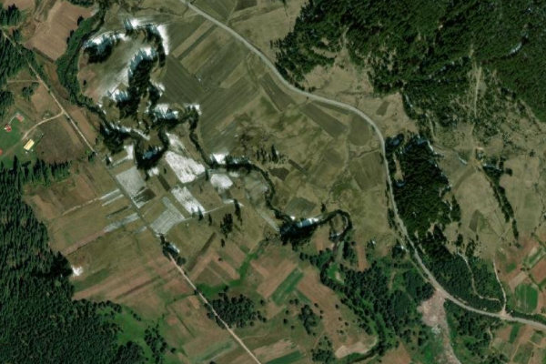 Satellitenbild der Umgebung von Dospat (Sarnitsa) 2