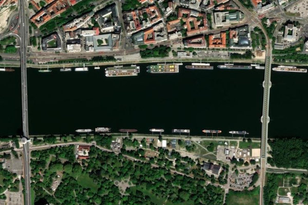 Satellitenbild der Umgebung von Donau (Bratislava)