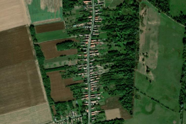 Satellitenbild der Umgebung von Merenyei horgásztó