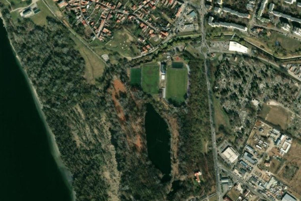 Satellitenbild der Umgebung von Gombás-patak (Vác)