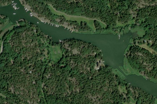 Satellitenbild der Umgebung von Älgsjö · Küste