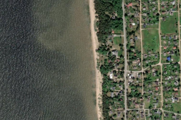 Satellitenbild der Umgebung von Āboli · Küste