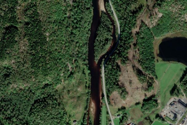 Satellitenbild der Umgebung von Lygna – Lyngdal