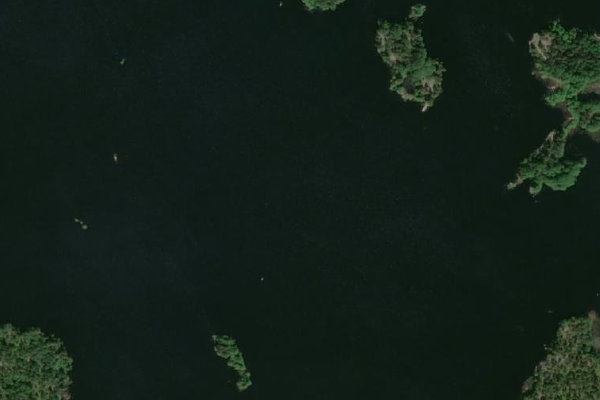 Satellitenbild der Umgebung von Yxern