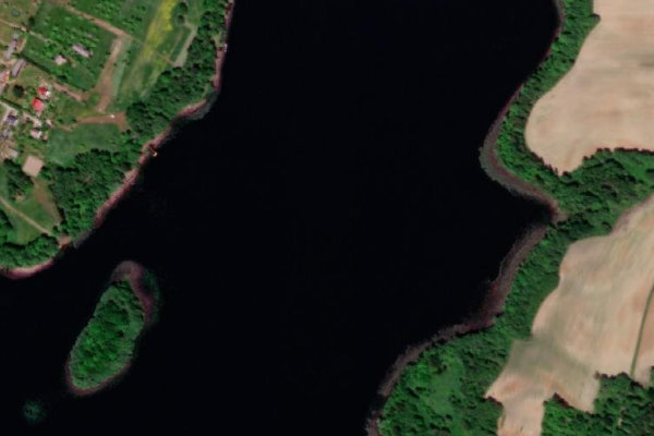 Satellitenbild der Umgebung von Meirānu ezers