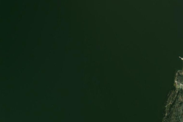 Satellitenbild der Umgebung von Durbes ezers