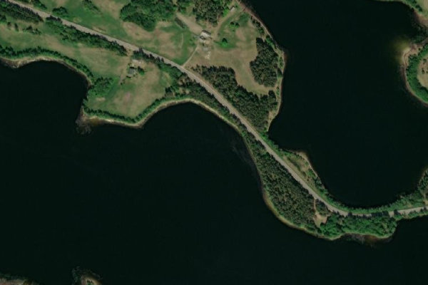 Satellitenbild der Umgebung von Karpa ezers