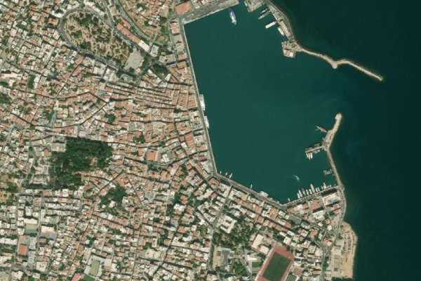 Satellitenbild der Umgebung von Chios · Hafen