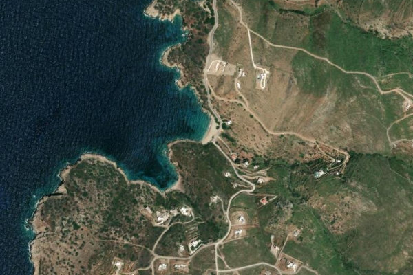 Satellitenbild der Umgebung von Koúrtali