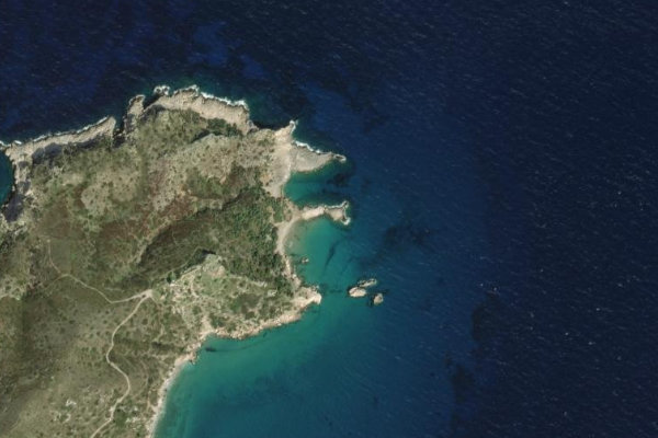 Satellitenbild der Umgebung von Ákra Fanári